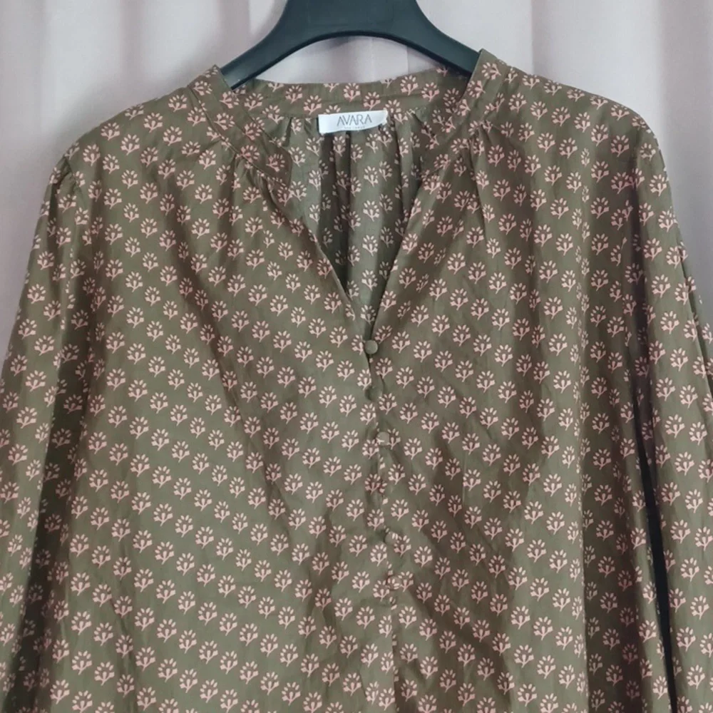Avara Olive Green Pink Floral Long Balloon Sleeve Top, Split Neck Button Placket